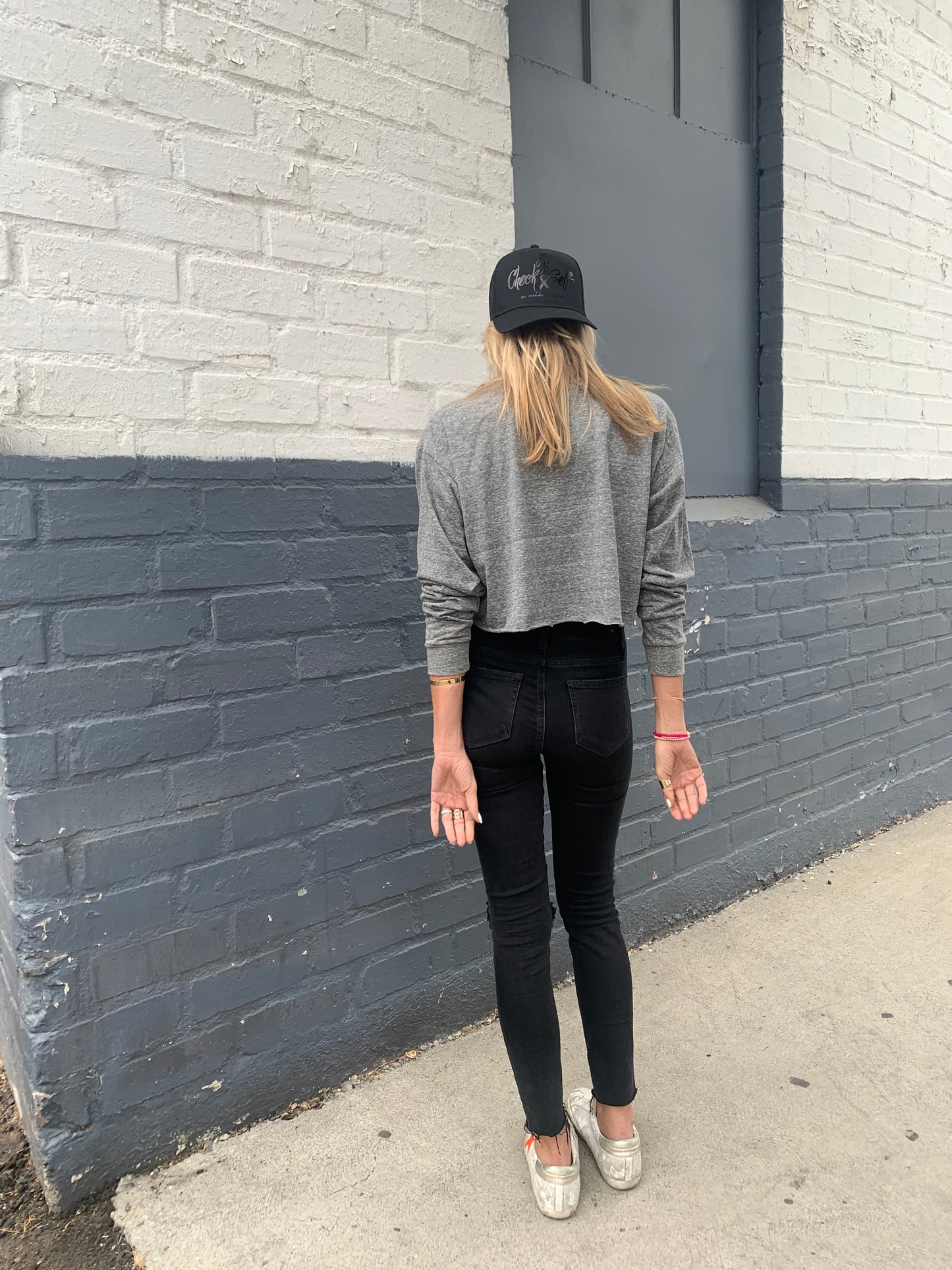 Butterfly LOVE // Cropped Long-Sleeve Tee